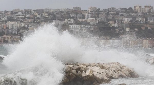 Previsioni meteo, dopo il caldo torrido arrivano i temporali