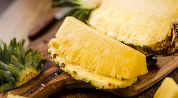 Combattere la cellulite con la dieta dell'ananas