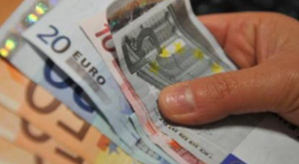 Salario minimo in Canton Ticino: tremila euro al mese per i lavoratori svizzeri