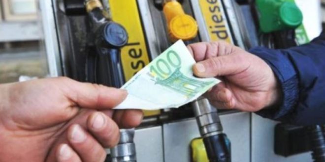 Prezzi carburanti, diesel e benzina ancora al rialzo alla pompa