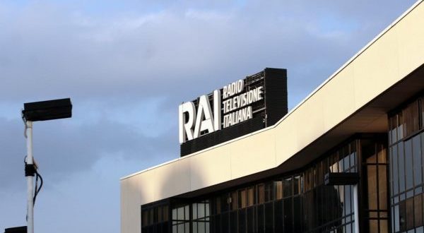 Rimborso canone Rai: mail truffa Agenzia delle Entrate